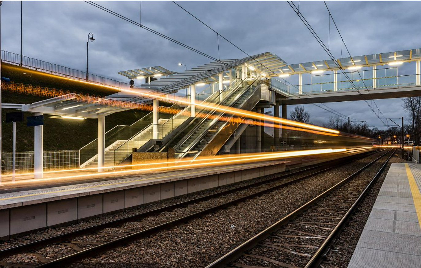 Viktige hensyn for anvendelse av LED -rør i transportspor